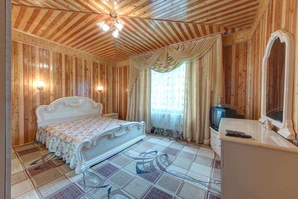 Guest House Velet Bukovel Exterior photo
